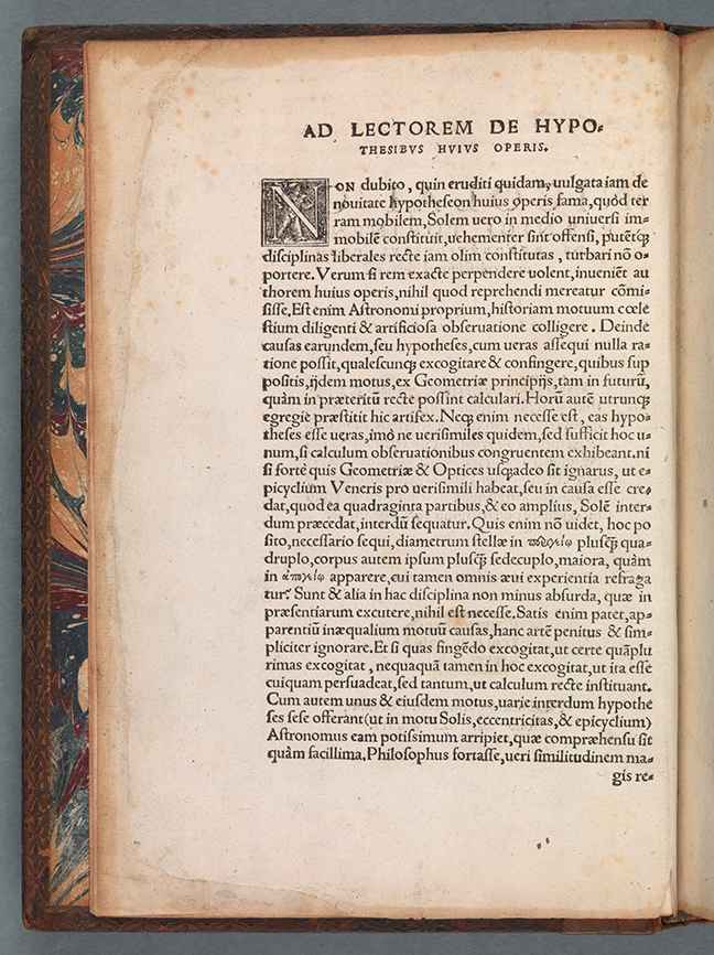 Andreas Osiander’s letter to the reader in Nicolaus Copernicus, *De Revolutionibus Orbium Coelestis* (Nuremberg, 1543), Sig. i1r-v. © The Board of Trinity College Dublin.