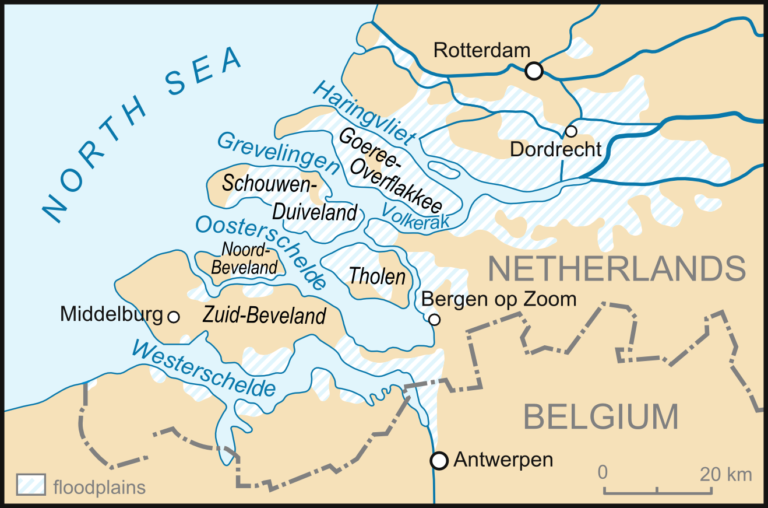 Map showing the North Sea, Netherlands and Belgium with flood plains highlighted. Showing the most extensive flooding occurring on the islands of Schouwen-Duiveland, Tholen, Goeree-Overflakkee and parts of the islands of Zuid-Beveland and Noord-Beveland.