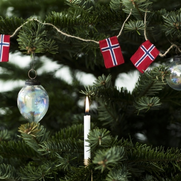 Christmas tree with Norwegian flags