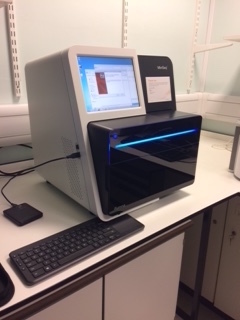 photo of the Illumina mini sequencer