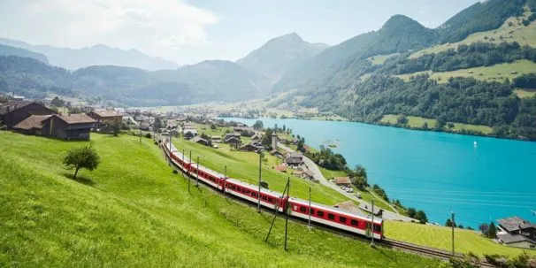 Sustainable tourism location with mountains and blue water